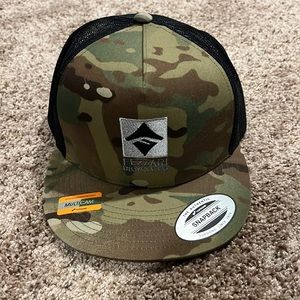 Fezzari Bicycles One Size Camouflage Snapback Mesh Flat Brim Hat